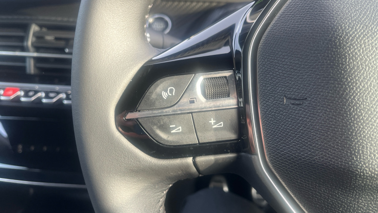 Peugeot 2008 1.2 PureTech Allure Premium+ 5dr Petrol Estate